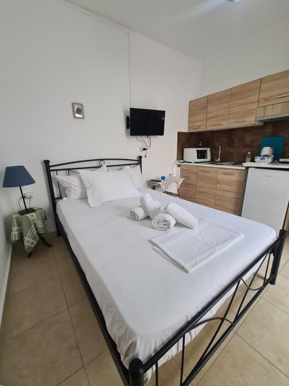 Aithra -Cosy Studio In Centre Of Poros Poros Town Zewnętrze zdjęcie
